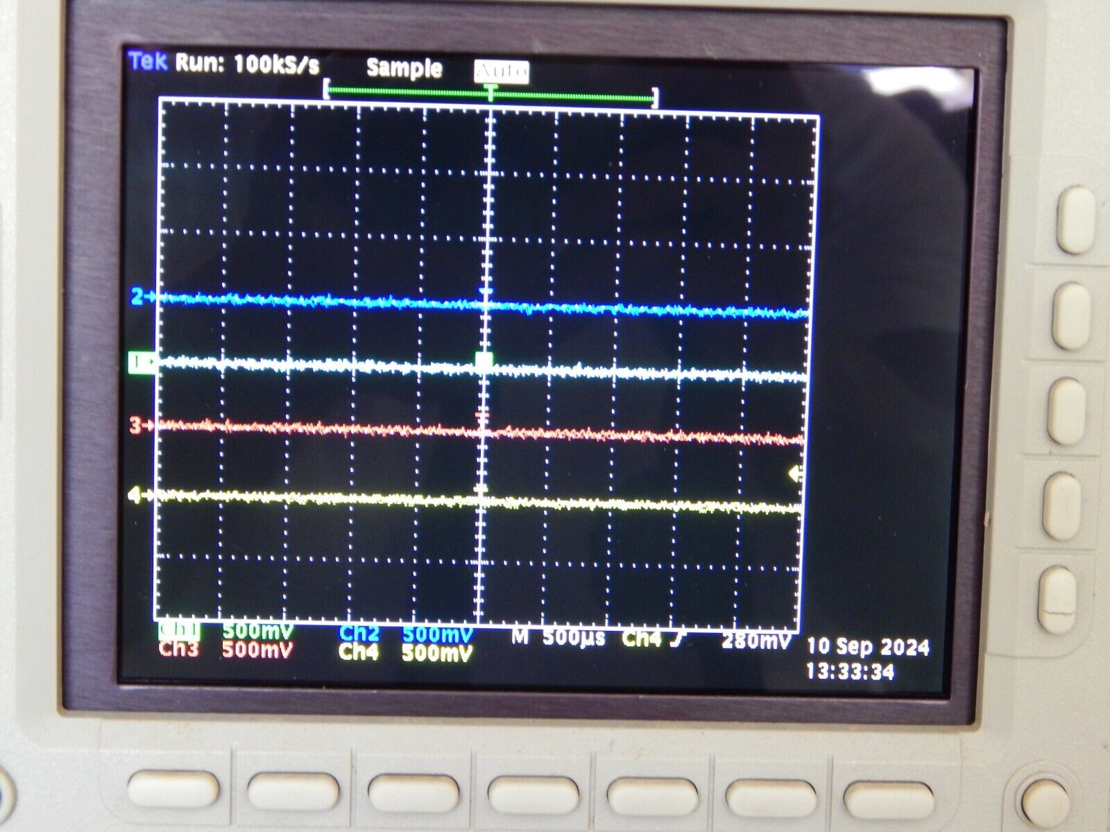TDS784D Tektronix 4Ch Oscilloscope 1GHz 4GS/s Opt 13/1F/2F, new digital display TDS784D Tektronix 4Ch Oscilloscope 1GHz 4GS/s Opt 13/1F/2F, new digital display